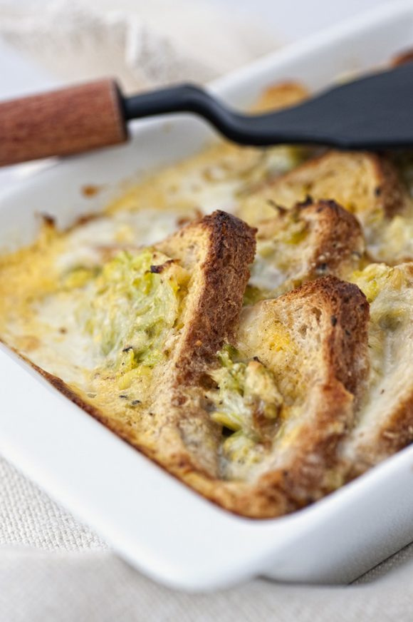 TORTINO CON PORRI E STRACCHINO