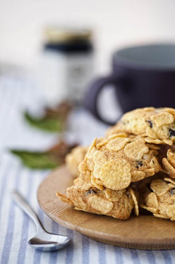BISCOTTI AI CORNFLAKES E CIOCCOLATO