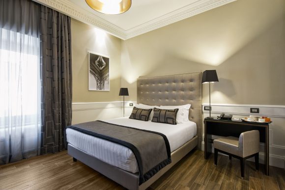 THE INDEPENDENT SUITES #17