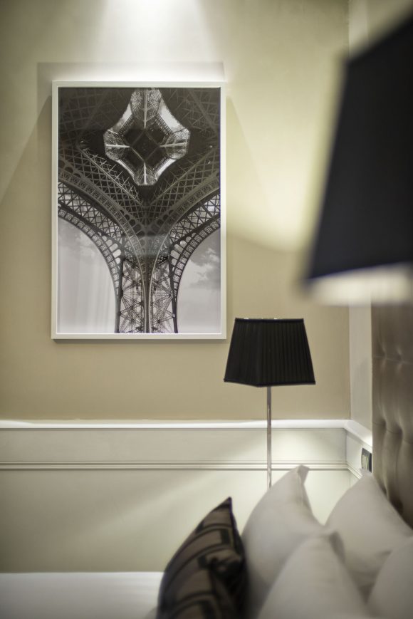 THE INDEPENDENT SUITES #12