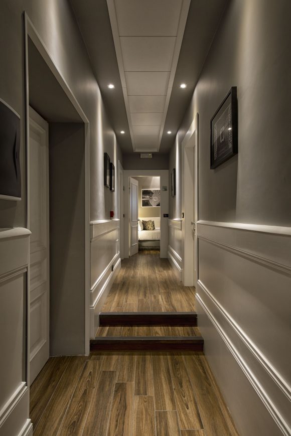 THE INDEPENDENT SUITES #13